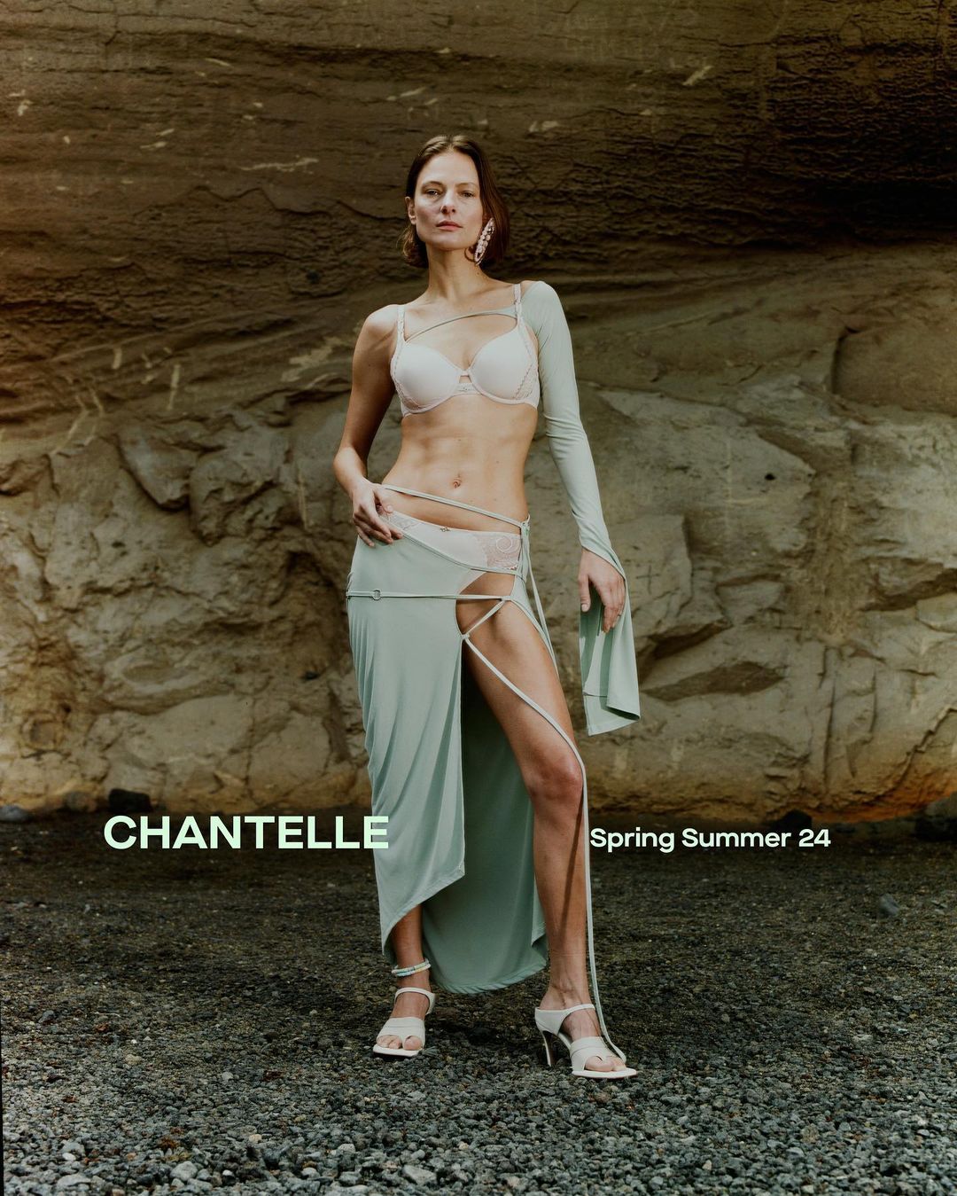 Ryazandan yalangoch Tanya